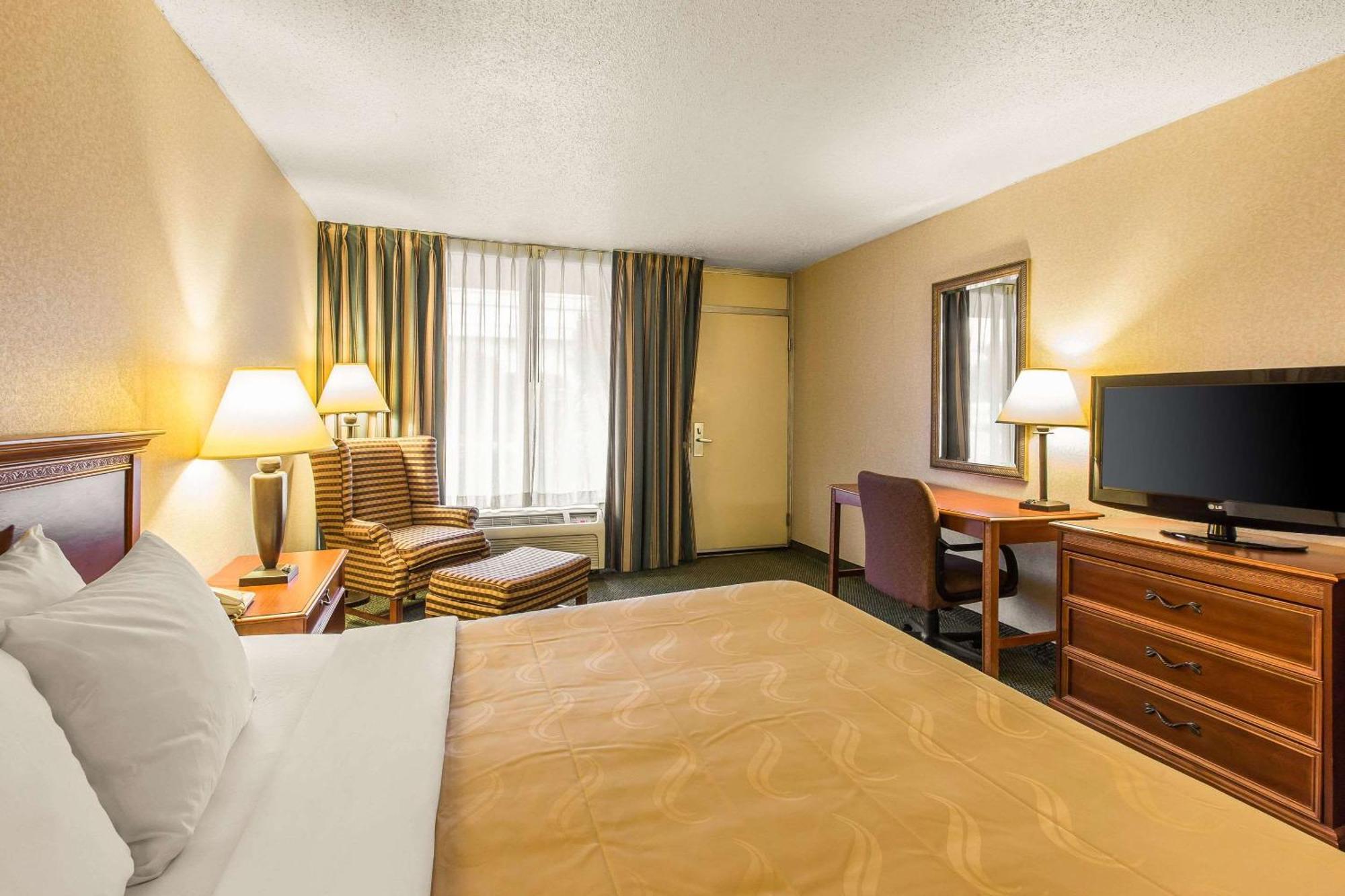 Quality Inn & Suites Mcdonough South I-75 Extérieur photo