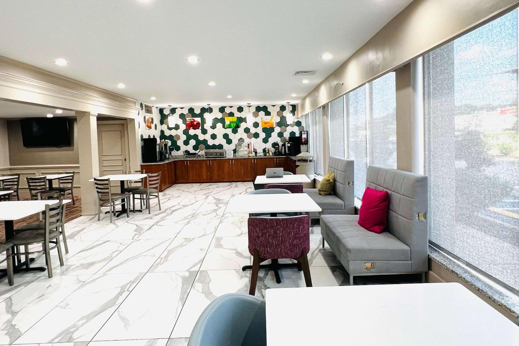 Quality Inn & Suites Mcdonough South I-75 Extérieur photo